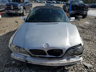 2006 BMW 3 Series 325Ci with VIN WBABW33446PX88432, listed as a Copart auction lot 44677295 with 137,582 mi miles and Salvage Title. Bid and sale history available at carsss.com. Image 5.