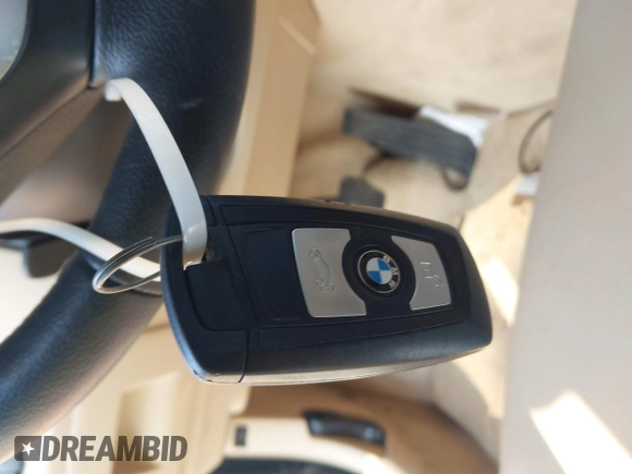 2015 BMW 4 Series 428i z VIN WBA3N7C58FK224500, wystawiony jako IAAI lot #42044727 z przebiegiem 71 815 mil mil oraz . Historia ofert i sprzedaży dostępna na DreamBid. Obrazek 11.