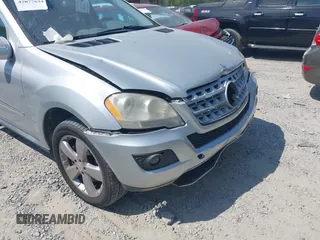 2009 Mercedes-Benz M 350 with VIN 4JGBB86E69A507248, listed as a IAAI auction lot 42077634 with 124,279 mi miles and . Bid and sale history available at DreamBid. Image 6.