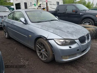 2010 BMW 3 Series z VIN WBAWV5C55AP081938, wystawiony jako IAAI lot #42382506 z przebiegiem Nie podano mil oraz . Historia ofert i sprzedaży dostępna na DreamBid. Obrazek 1.