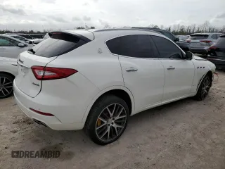 2018 Maserati Levante S with VIN ZN661YUL4JX277719, listed as a Copart auction lot 42124004 with 63,916 mi miles and . Bid and sale history available at carsss.com. Image 3.