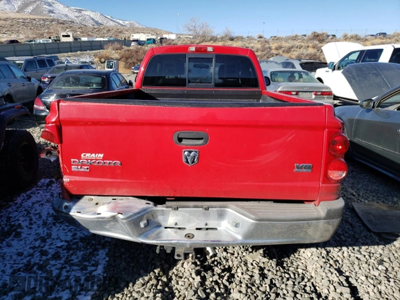2005 Dodge Dakota SLT with VIN 1D7HW42N25S155488, listed as a Copart auction lot 42648485 with 170,312 mi miles and Salvage Title. Bid and sale history available at DreamBid. Image 6.