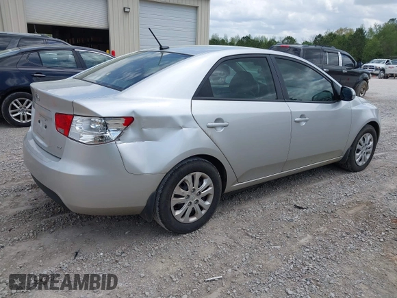 2013 Kia Forte EX with VIN KNAFU4A29D5731280, listed as a IAAI auction lot 41962277 with 160,141 mi miles. Bid and sale history available at carsss.com. Image 4.