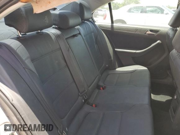 2011 Volkswagen Jetta SE с VIN 3VWDX7AJ5BM351755, выставлен на аукционе Copart как лот 58004255 с пробегом 177 244 миль миль и Списание • Salvage title. История ставок и продаж доступна на DreamBid. Изображение 10.