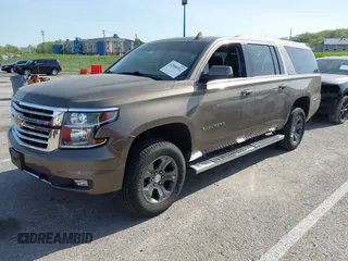 2016 Chevrolet Suburban LT z VIN 1GNSKHKC2GR289761, wystawiony jako IAAI lot #42086912 z przebiegiem 247 791 mil mil oraz . Historia ofert i sprzedaży dostępna na DreamBid. Obrazek 17.