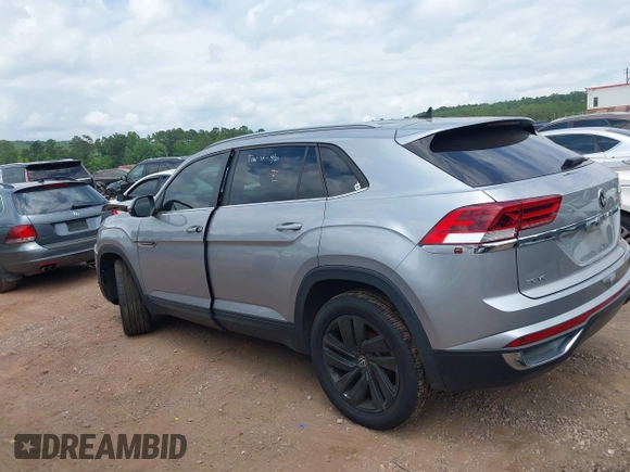 2020 Volkswagen Atlas SE with VIN 1V21E2CA4LC210687, listed as a IAAI auction lot 42382775 with 62,199 mi miles and . Bid and sale history available at DreamBid. Image 14.