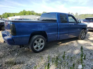 2003 Chevrolet Silverado SS z VIN 2GCEK19N331336514, wystawiony jako Copart lot #58198544 z przebiegiem 123 463 mil mil oraz Szkody całkowita. Historia ofert i sprzedaży dostępna na DreamBid. Obrazek 3.