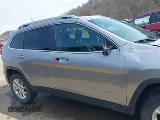 2018 Jeep Cherokee Latitude Tech Connect with VIN 1C4PJMCX7JD549572, listed as a IAAI auction lot 41932602 with 134,025 mi miles and . Bid and sale history available at DreamBid. Image 13.