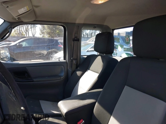 2011 Ford Ranger XL with VIN 1FTKR1ED9BPA74575, listed as a IAAI auction lot 41679917 with 197,986 mi miles. Bid and sale history available at carsss.com. Image 8.