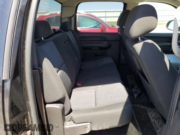 2010 Chevrolet Silverado 1500 LT with VIN 3GCRKSE32AG166081, listed as a Copart auction lot 56357465 with 198,797 mi miles and Clean Title. Bid and sale history available at DreamBid. Image 10.