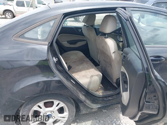 2014 Ford Fiesta SE z VIN 3FADP4BJXEM232657, wystawiony jako IAAI lot #42132147 z przebiegiem 290 396 mil mil oraz . Historia ofert i sprzedaży dostępna na DreamBid. Obrazek 8.