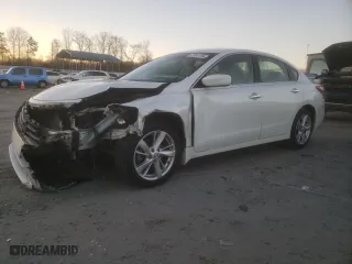 2013 Nissan Altima 2.5 SV with VIN 1N4AL3AP8DN489223, listed as a Copart auction lot 47991175 with 45,761 mi miles and Salvage Title. Bid and sale history available at carsss.com. Image 1.
