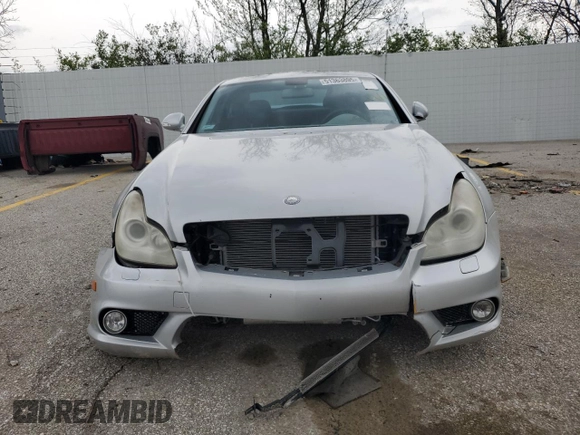 2007 Mercedes-Benz CLS 550 z VIN WDDDJ72X27A103660, wystawiony jako Copart lot #51363895 z przebiegiem Nie podano mil oraz Czysty tytuł • Clean title. Historia ofert i sprzedaży dostępna na DreamBid. Obrazek 5.
