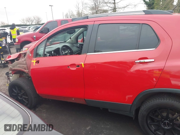 2015 Chevrolet Trax LTZ with VIN 3GNCJTSB4FL238317, listed as a IAAI auction lot 41354507 with 123,954 mi miles. Bid and sale history available at carsss.com. Image 15.