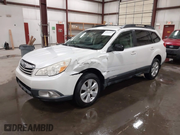 2011 Subaru Outback 2.5i Prem AWP with VIN 4S4BRBCC2B3442565, listed as a IAAI auction lot 42032820 with 207,677 mi miles. Bid and sale history available at carsss.com. Image 19.