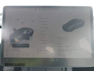 2022 Tesla Model 3 Long Range z VIN 5YJ3E1EB8NF315359, wystawiony jako IAAI lot #42035599 z przebiegiem 54 974 mil mil oraz . Historia ofert i sprzedaży dostępna na DreamBid. Obrazek 7.