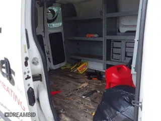 2015 Nissan NV200 SV with VIN 3N6CM0KN4FK693888, listed as a IAAI auction lot 41481395 with 195,214 mi miles. Bid and sale history available at carsss.com. Image 8.