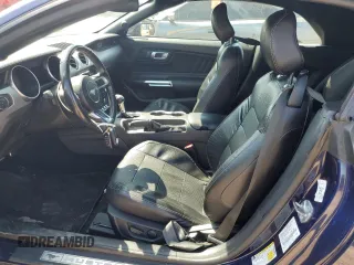 2020 Ford Mustang EcoBoost z VIN 1FATP8UH1L5185566, wystawiony jako Copart lot #56240345 z przebiegiem 62 934 mil mil oraz Szkoda całkowita • Salvage title. Historia ofert i sprzedaży dostępna na DreamBid. Obrazek 7.