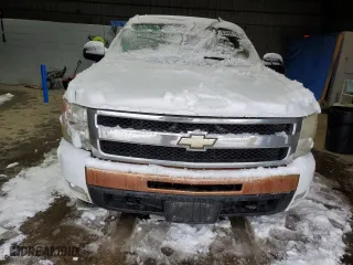 2007 Chevrolet Silverado 1500 LT w/1LT with VIN 2GCEK19C071726698, listed as a Copart auction lot 83688154 with 349,050 mi miles and Salvage Title. Bid and sale history available at carsss.com. Image 5.