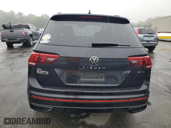 2024 Volkswagen Tiguan SE R-Line Black z VIN 3VV8B7AX3RM178840, wystawiony jako Copart lot #55619025 z przebiegiem 5 674 mil mil oraz Szkoda całkowita • Salvage title. Historia ofert i sprzedaży dostępna na DreamBid. Obrazek 6.