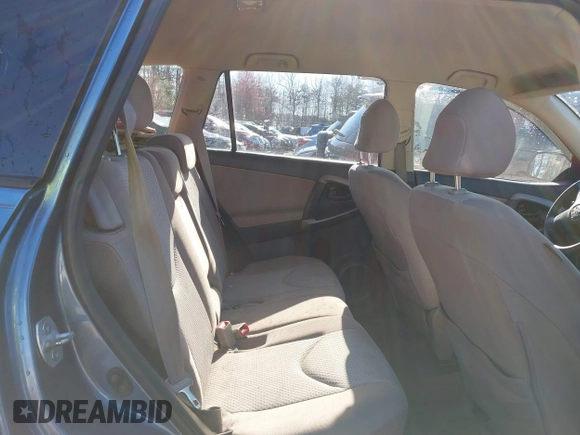 2006 Toyota RAV4 with VIN JTMBD33V766021794, listed as a IAAI auction lot 41817927 with 164,112 mi miles. Bid and sale history available at carsss.com. Image 8.