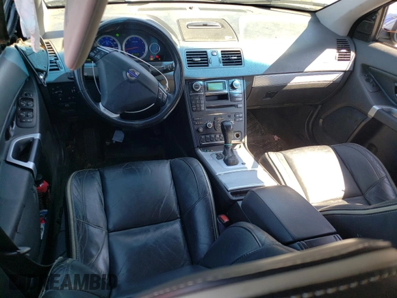 2011 Volvo XC90 R-Design with VIN YV4952CT7B1605251, listed as a Copart auction lot 68844564 with 159,794 mi miles and Salvage Title. Bid and sale history available at DreamBid. Image 8.