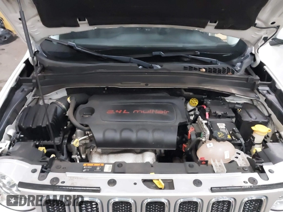 2017 Jeep Renegade Limited with VIN ZACCJBDB4HPG10586, listed as a IAAI auction lot 41410600 with 34,705 mi miles and . Bid and sale history available at DreamBid. Image 10.