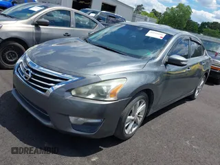 2014 Nissan Altima 2.5 S with VIN 1N4AL3AP8EC128555, listed as a IAAI auction lot 42193416 with 147,990 mi miles and . Bid and sale history available at carsss.com. Image 2.