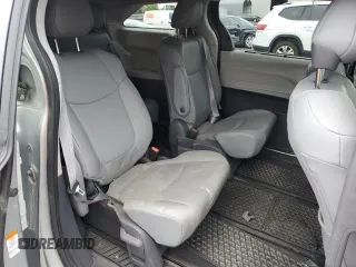 2021 Toyota Sienna XLE with VIN 5TDGSKFC6MS027079, listed as a Copart auction lot 67505344 with 36,686 mi miles and Salvage Title. Bid and sale history available at carsss.com. Image 11.