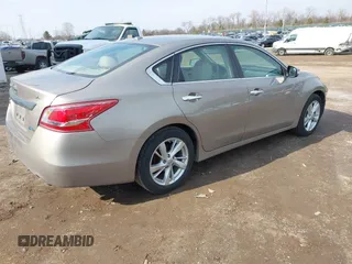 2013 Nissan Altima SV with VIN 1N4AL3AP4DN411487, listed as a IAAI auction lot 41711557 with 99,823 mi miles and . Bid and sale history available at carsss.com. Image 4.