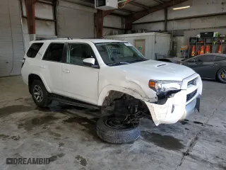 2023 Toyota 4Runner TRD Off Road with VIN JTEPU5JR4P6132677, listed as a Copart auction lot 63940604 with 27,127 mi miles and Clean Title. Bid and sale history available at carsss.com. Image 4.