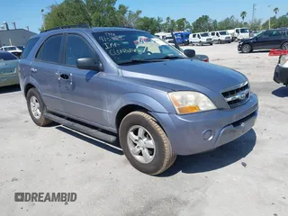 2009 Kia Sorento LX with VIN KNDJD735X95896820, listed as a IAAI auction lot 41960719 with 212,058 mi miles. Bid and sale history available at carsss.com. Image 1.