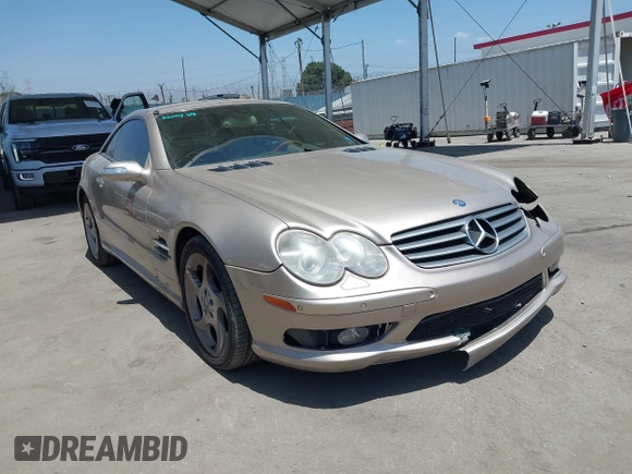 2005 Mercedes-Benz SL 500 z VIN WDBSK75F75F090730, wystawiony jako IAAI lot #42278730 z przebiegiem 83 765 mil mil oraz . Historia ofert i sprzedaży dostępna na DreamBid. Obrazek 1.
