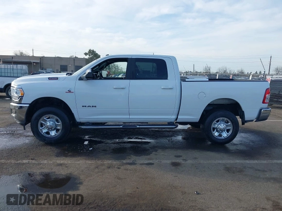 2022 Ram 2500 Lone Star z VIN 3C6UR5DL4NG235715, wystawiony jako IAAI lot #41753908 z przebiegiem 24 578 mil mil oraz . Historia ofert i sprzedaży dostępna na DreamBid. Obrazek 14.