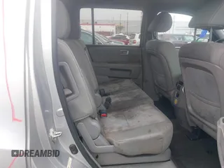 2015 Honda Pilot LX with VIN 5FNYF3H21FB010426, listed as a IAAI auction lot 41901870 with 184,113 mi miles and . Bid and sale history available at carsss.com. Image 8.