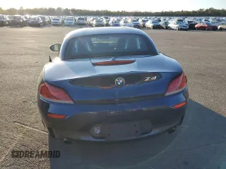 2014 BMW Z4 sDrive35i with VIN WBALM7C57EE386196, listed as a Copart auction lot 61398974 with 60,204 mi miles and Non Repairable. Bid and sale history available at carsss.com. Image 6.
