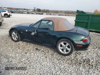 2001 BMW Z3 2.5i with VIN WBACN33421LK49587, listed as a Copart auction lot 77477174 with 122,981 mi miles and Salvage Title. Bid and sale history available at carsss.com. Image 2.