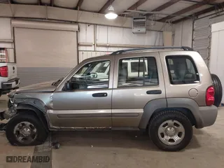 2006 Jeep Liberty Sport with VIN 1J4GL48K86W230792, listed as a IAAI auction lot 41378061 with 142,659 mi miles. Bid and sale history available at carsss.com. Image 14.