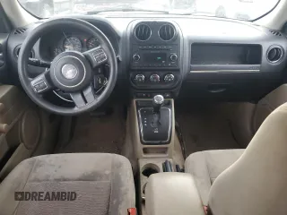 2015 Jeep Patriot Sport with VIN 1C4NJPBB1FD152770, listed as a Copart auction lot 43058705 with 140,959 mi miles and Salvage Title. Bid and sale history available at carsss.com. Image 8.