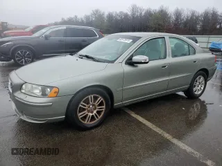 2008 Volvo S60 2.5T with VIN YV1RH592282685100, listed as a Copart auction lot 82473974 with 75,079 mi miles and Clean Title. Bid and sale history available at carsss.com. Image 1.