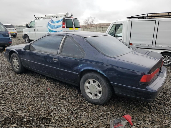 1993 Ford Thunderbird with VIN 1FAPP6245PH191395, listed as a Copart auction lot 47882875 with 91,366 mi miles and Clean Title. Bid and sale history available at DreamBid. Image 2.