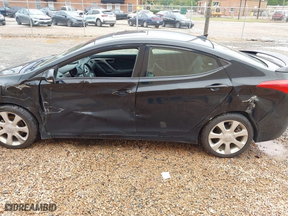 2013 Hyundai Elantra GLS PZEV with VIN KMHDH4AE7DU728890, listed as a IAAI auction lot 40365489 with 230,693 mi miles. Bid and sale history available at carsss.com. Image 6.