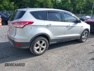 2013 Ford Escape SE z VIN 1FMCU0GX5DUC72347, wystawiony jako IAAI lot #42370050 z przebiegiem 167 212 mil mil oraz . Historia ofert i sprzedaży dostępna na DreamBid. Obrazek 4.