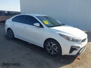 2021 Kia Forte LXS with VIN 3KPF24AD5ME273168, listed as a IAAI auction lot 41781697 with 84,055 mi miles. Bid and sale history available at carsss.com. Image 1.