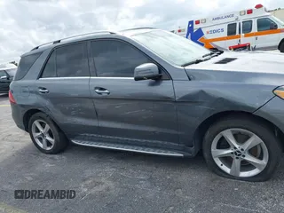 2017 Mercedes-Benz GLE 350 z VIN 4JGDA5JBXHA854605, wystawiony jako IAAI lot #41971263 z przebiegiem 163 475 mil mil oraz . Historia ofert i sprzedaży dostępna na DreamBid. Obrazek 6.