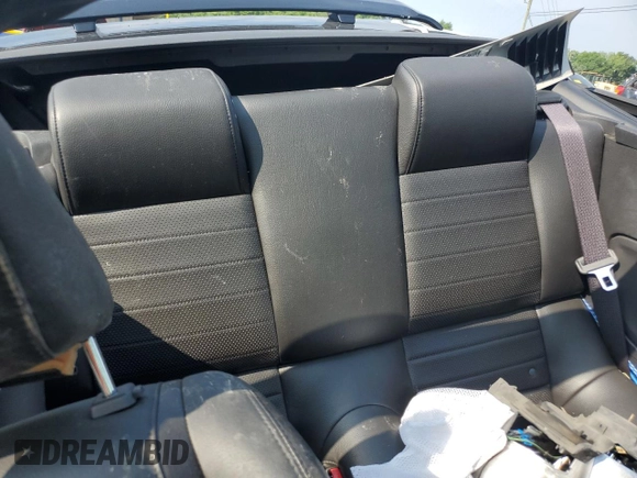 2005 Ford Mustang GT Deluxe с VIN 1ZVHT85H455219333, выставлен на аукционе Copart как лот 60652925 с пробегом Не указан миль и Списание • Salvage title. История ставок и продаж доступна на DreamBid. Изображение 10.