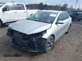2019 Kia Forte LXS z VIN 3KPF24AD3KE041214, wystawiony jako IAAI lot #41893834 z przebiegiem 105 581 mil mil oraz . Historia ofert i sprzedaży dostępna na DreamBid. Obrazek 6.