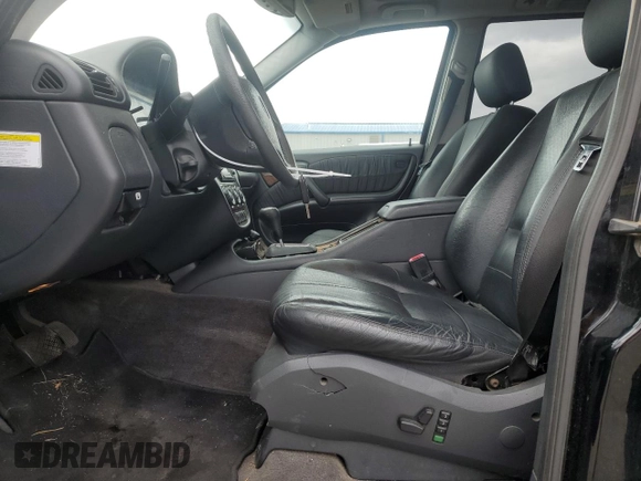 2005 Mercedes-Benz M 350 with VIN 4JGAB57E95A556723, listed as a Copart auction lot 52584115 with 232,283 mi miles and Salvage title. Bid and sale history available at DreamBid. Image 7.