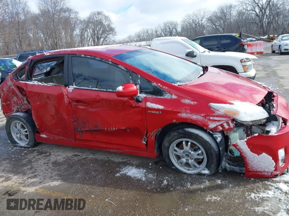 2011 Toyota Prius I with VIN JTDKN3DU3B0304788, listed as a IAAI auction lot 41731531 with 105,000 mi miles. Bid and sale history available at carsss.com. Image 6.