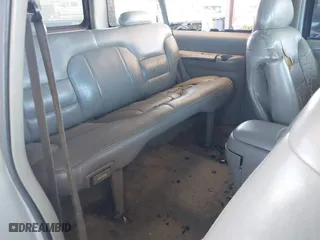 1996 Chevrolet Tahoe with VIN 3GNEK18R5TG157667, listed as a IAAI auction lot 41677181 with 190,849 mi miles. Bid and sale history available at carsss.com. Image 8.
